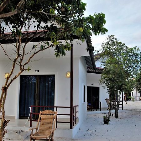 Home Stay Resort ロンサレム島 エクステリア 写真