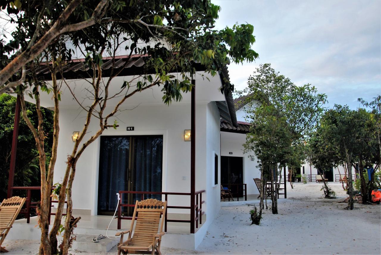 Home Stay Resort ロンサレム島 エクステリア 写真