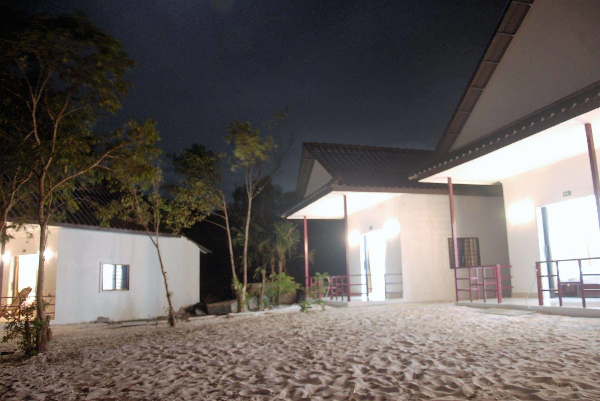 Home Stay Resort ロンサレム島 エクステリア 写真